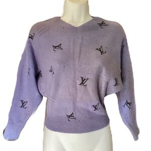 Lavender LV print fashion sweater. S
